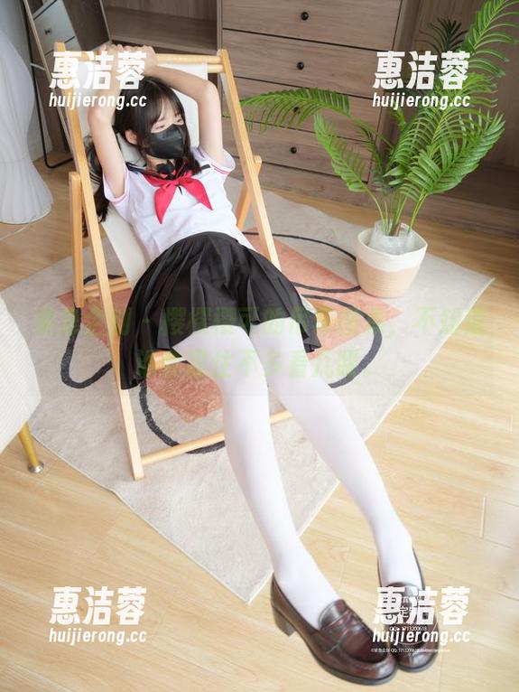 紧急企划 - 樱樱樱可的吊带图集，不知道谁会忍住不多看几眼。