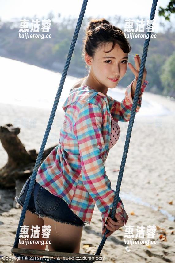 美媛馆 - 奈美nana的牛仔裤作品，一穿上就想脚踩白云的那种！