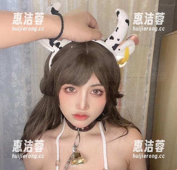怎么会有芊川一笑MNK原图这么好看！我要是能像小甜点一样甜，那就更好了……