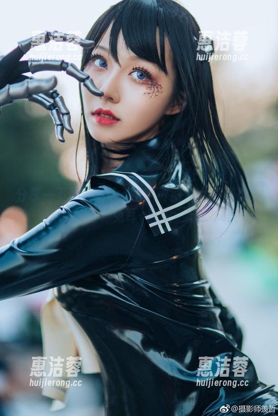分享一下菌烨tako的黑贞德兔女郎造型——这不就是“兔耳+黑衣=无敌”吗！