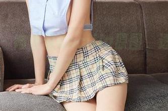 蜜桃社 – 陆萱萱Cecilia原图，透得让人挪不开眼。
