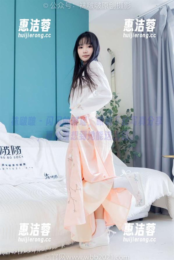 袜啵啵 - 闪闪的瑶瑶，眼镜下的写真分享，真心没想到她能这么逗。
