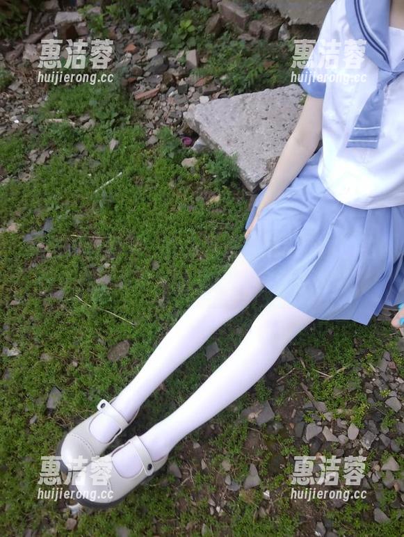看着这些图片，西尔酱把古风小西尔的韵味拿捏得真好，结果让人有点小迷糊。