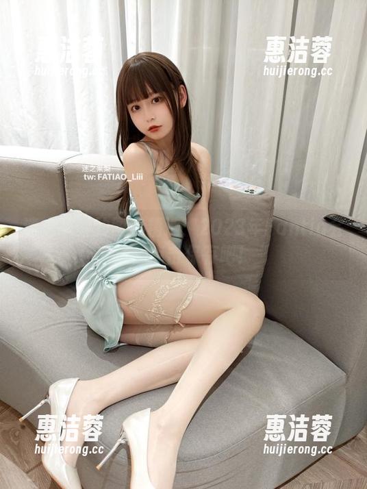 迷之呆梨的图集精选：2023年Fantia会员，点击保存吧！
