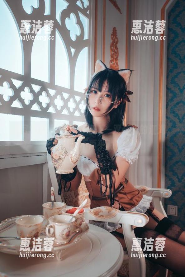 逐月Su高跟鞋写真集：一双鞋子的江湖，从此不再平稳！