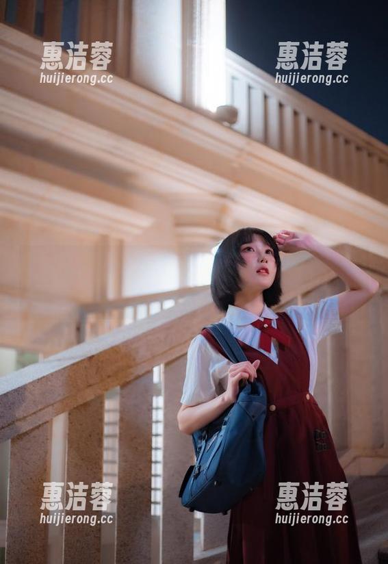 阿包也是兔娘 分享一下,阿包也是兔娘的JK日常——你眼里有些小模糊?