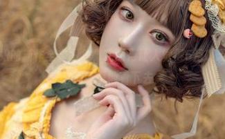 阿包也是兔娘的新作全套图集，瑞丽得让人觉得5月毫无压力，只想浑浑噩噩地看下去。