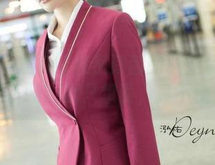 青豆客 – 准备好被倪诗茵的职业装写真合集惊艳了吗？我只想说，真不愧是她！