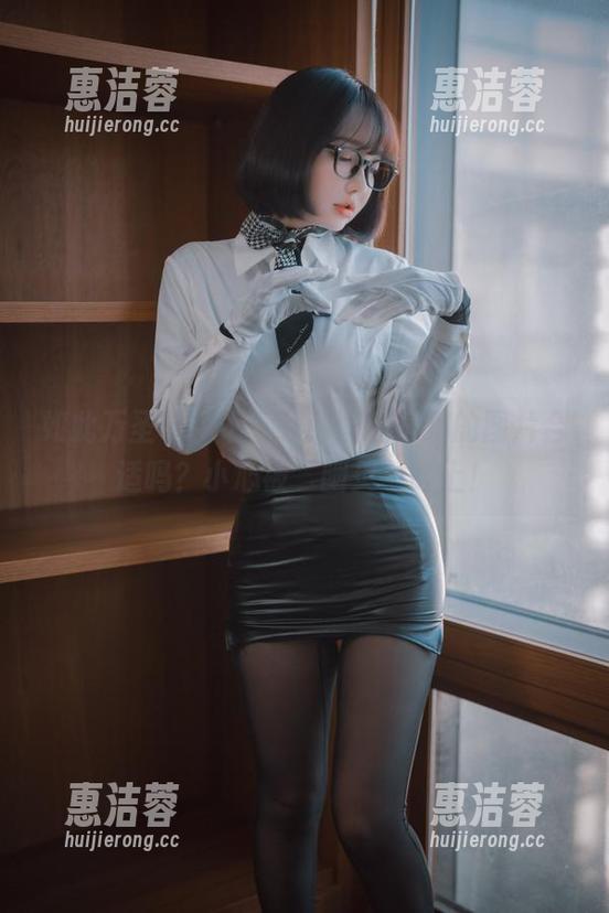 如此万圣节，不下载韩国孙乐乐的图片合适吗？小心被‘幽灵’盯上！